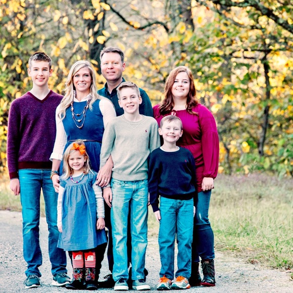 Meet your Posher, Hillori - Picture 2 of 3